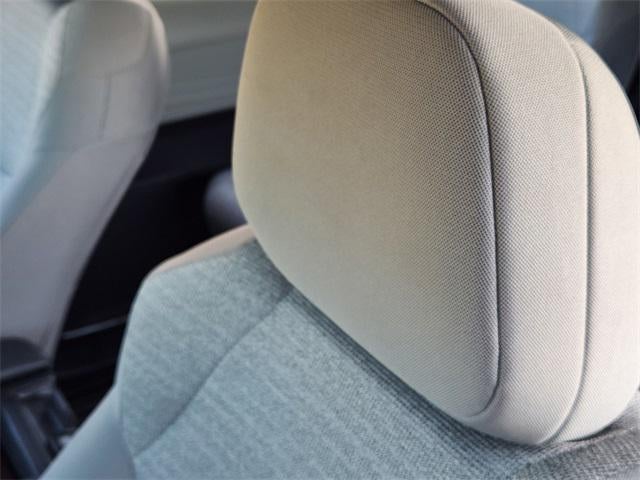 2022 Toyota Sienna LE 8 Passenger