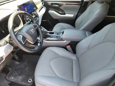 2023 Toyota Highlander Hybrid Limited