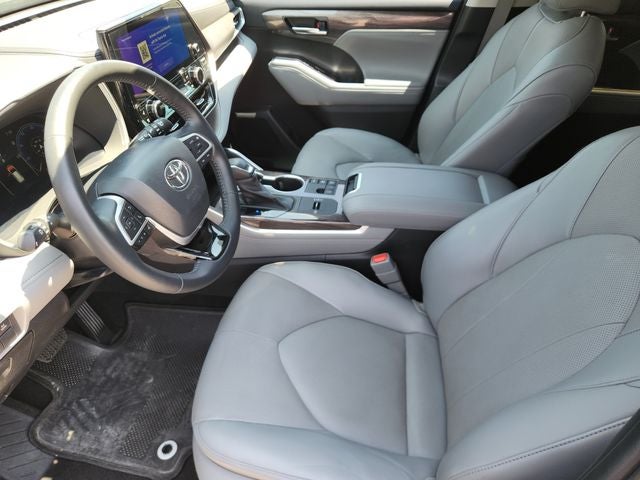 2023 Toyota Highlander Hybrid Limited