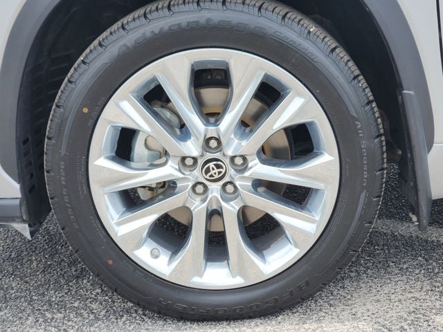2022 Toyota Highlander Hybrid Limited