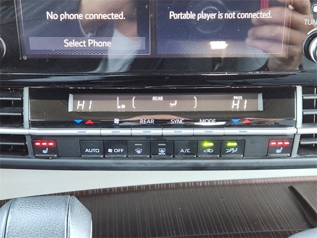 2024 Toyota Sienna XLE 8 Passenger