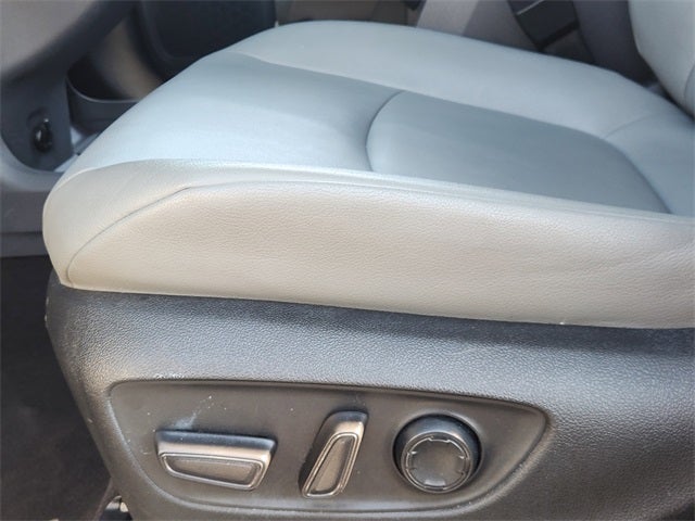 2024 Toyota Sienna XLE 8 Passenger