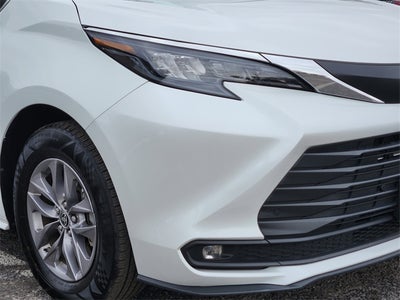 2025 Toyota Sienna XLE 8 Passenger