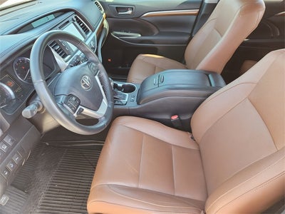 2019 Toyota Highlander Limited Platinum