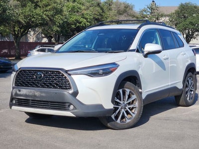 2024 Toyota Corolla Cross XLE