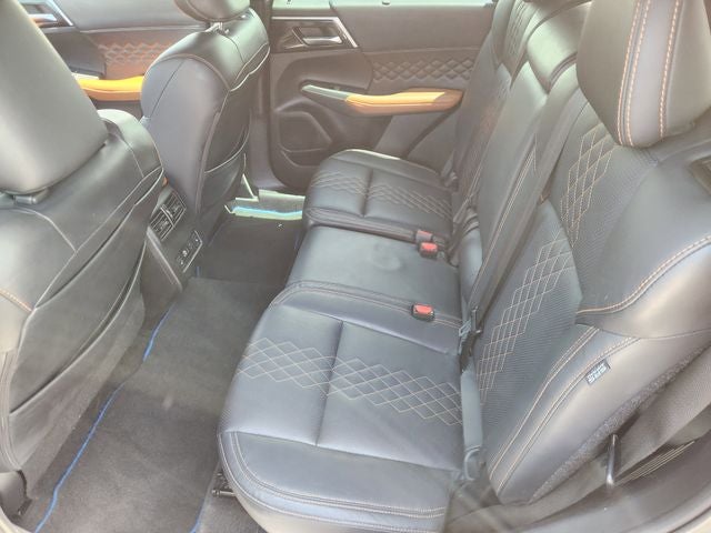 2023 Mitsubishi Outlander PHEV SEL