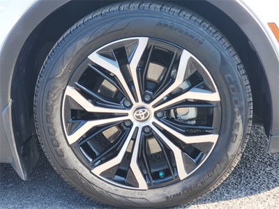 2024 Toyota Crown XLE