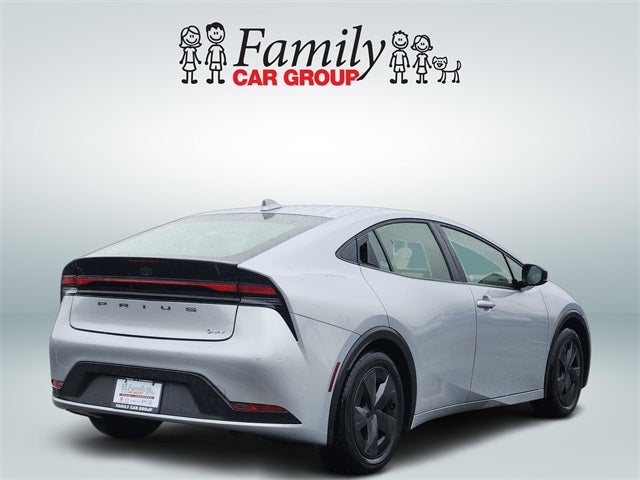 2025 Toyota Prius LE