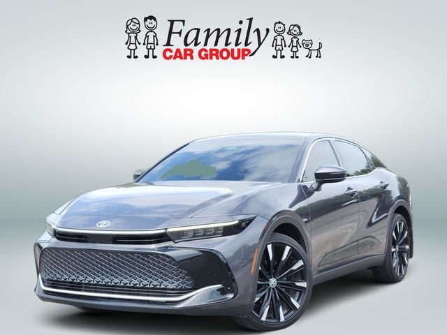 2024 Toyota Crown Platinum
