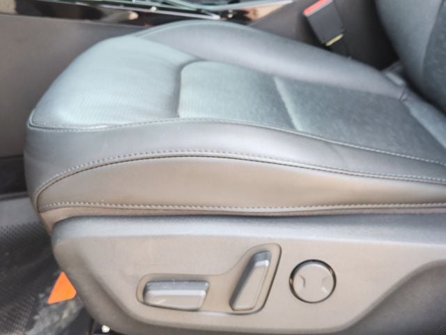 2023 Kia Niro Plug-In Hybrid SX