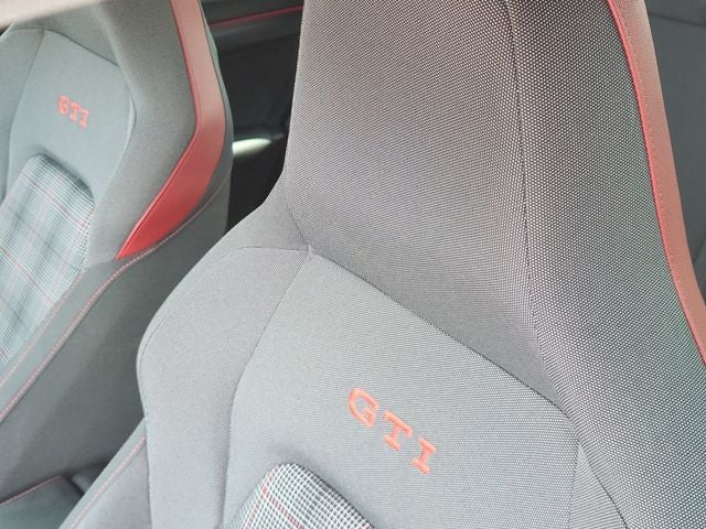 2024 Volkswagen Golf GTI 2.0T SE
