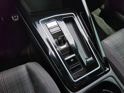 2024 Volkswagen Golf GTI 2.0T SE