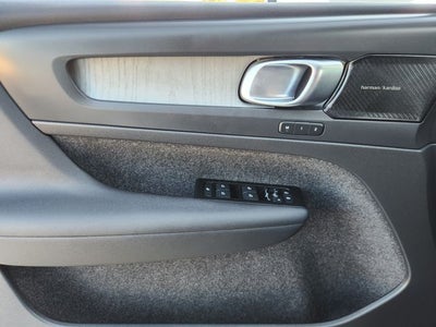 2022 Volvo XC40 T5 Inscription