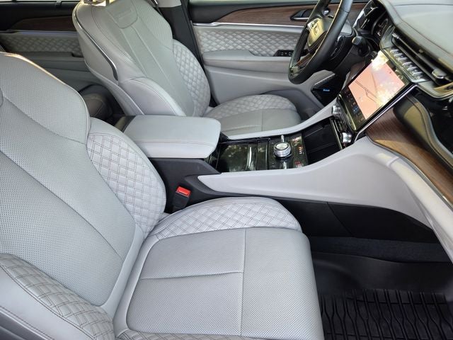 2023 Jeep Grand Cherokee L Summit