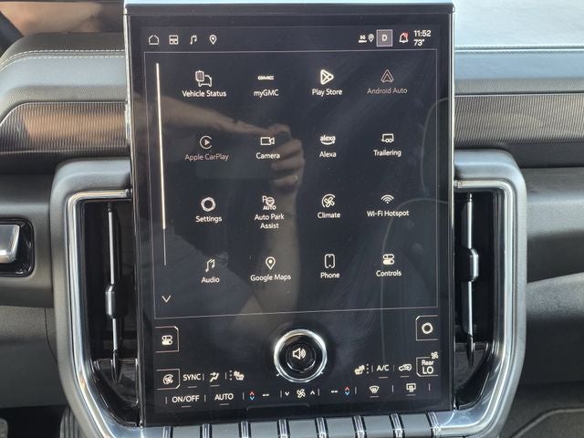 2025 GMC Yukon Elevation