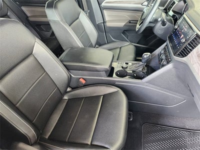 2022 Volkswagen Atlas Cross Sport 2.0T SE w/Technology