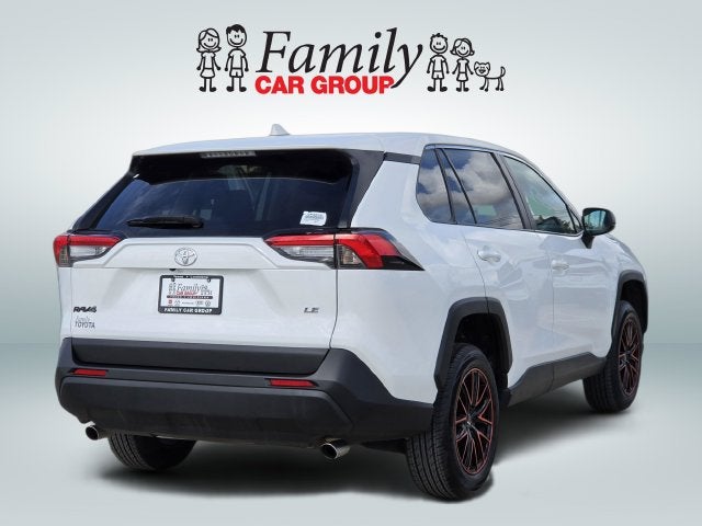 2024 Toyota RAV4 LE