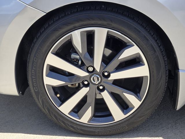 2020 Nissan Versa 1.6 SR