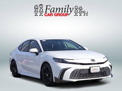2025 Toyota Camry SE
