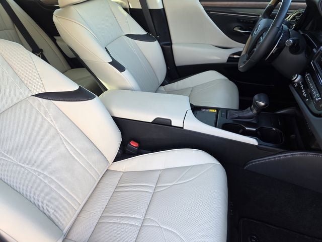 2025 Lexus ES 350 Ultra Luxury