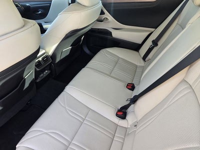 2025 Lexus ES 350 Ultra Luxury