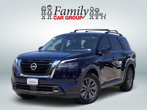 2022 Nissan Pathfinder SV