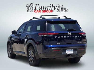 2022 Nissan Pathfinder SV