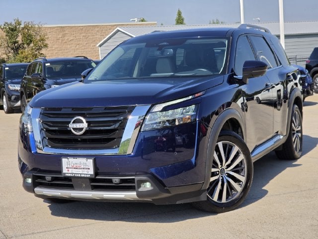 2022 Nissan Pathfinder Platinum