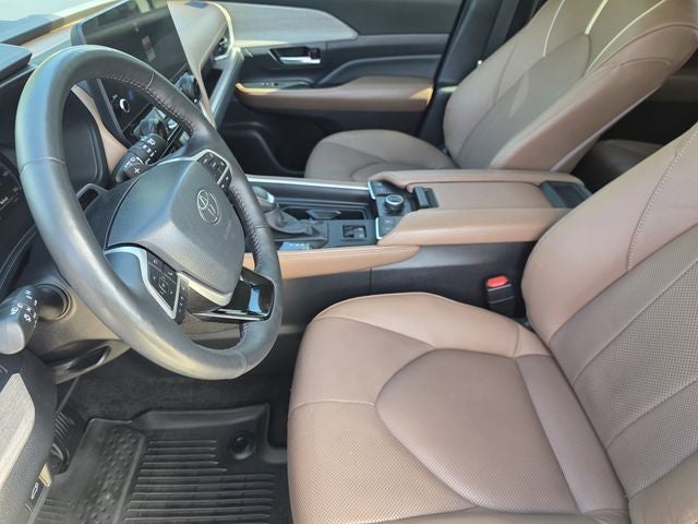 2025 Toyota Grand Highlander Platinum