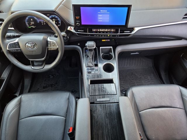 2025 Toyota Sienna Woodland Edition 7 Passenger