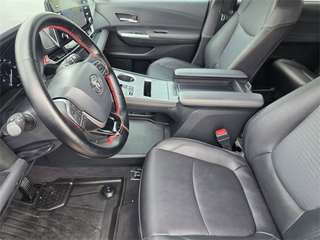 2023 Toyota Sienna Woodland Edition 7 Passenger