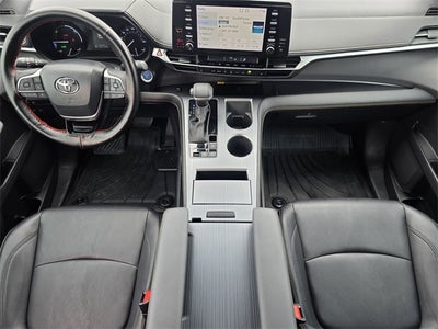 2023 Toyota Sienna Woodland Edition 7 Passenger