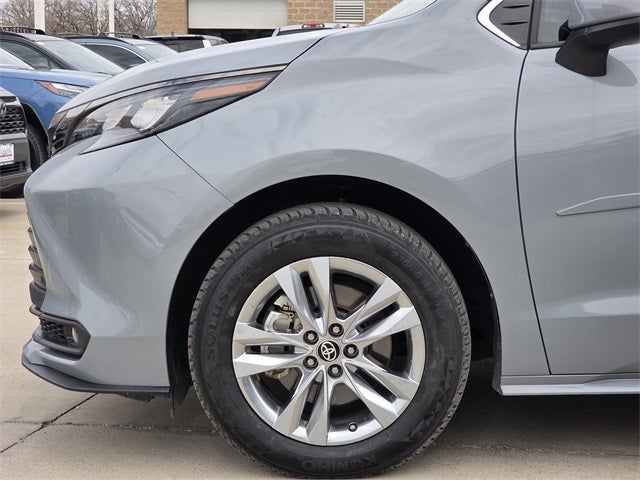 2023 Toyota Sienna Woodland Edition 7 Passenger