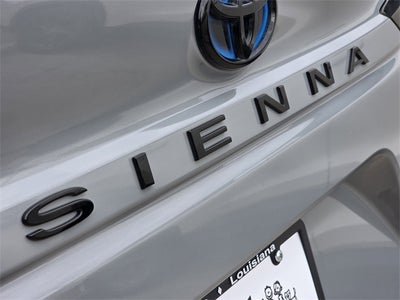 2023 Toyota Sienna Woodland Edition 7 Passenger