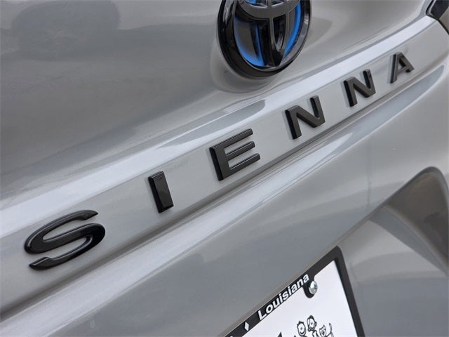 2023 Toyota Sienna Woodland Edition 7 Passenger