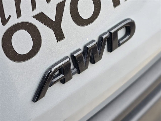 2023 Toyota Sienna Woodland Edition 7 Passenger