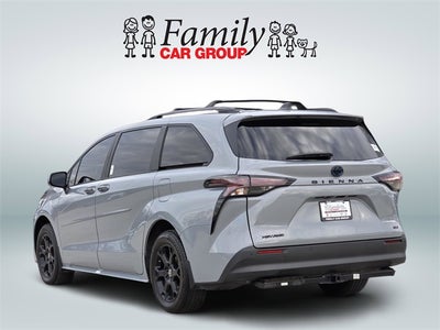 2025 Toyota Sienna Woodland Edition 7 Passenger
