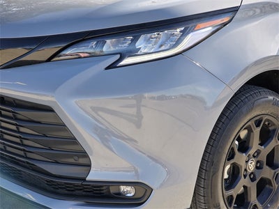 2025 Toyota Sienna Woodland Edition 7 Passenger
