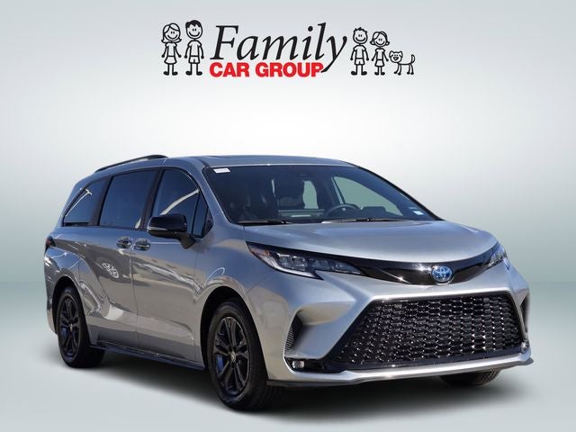 2025 Toyota Sienna Woodland Edition 7 Passenger