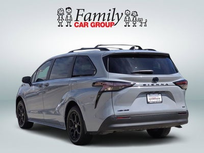 2025 Toyota Sienna Woodland Edition 7 Passenger