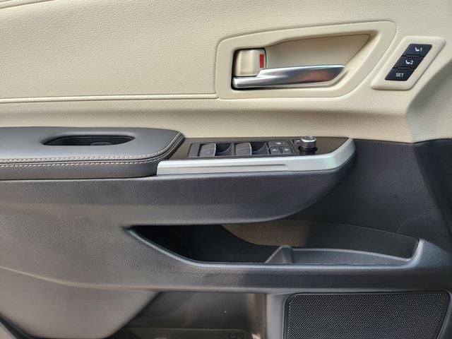 2026 Toyota Sienna Platinum 7 Passenger