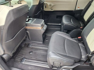 2026 Toyota Sienna Platinum 7 Passenger