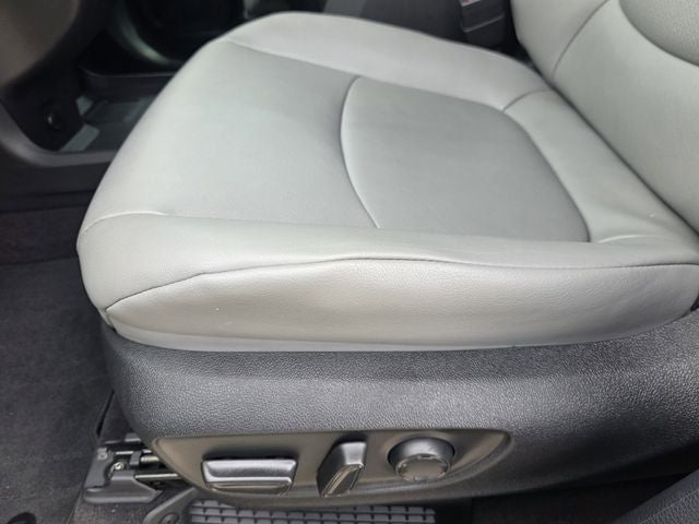 2025 Toyota Sienna XLE 8 Passenger