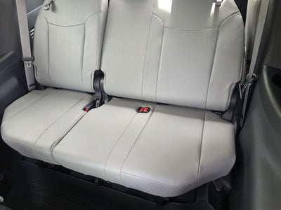 2025 Toyota Sienna XLE 8 Passenger