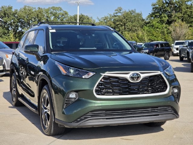 2025 Toyota Highlander XLE