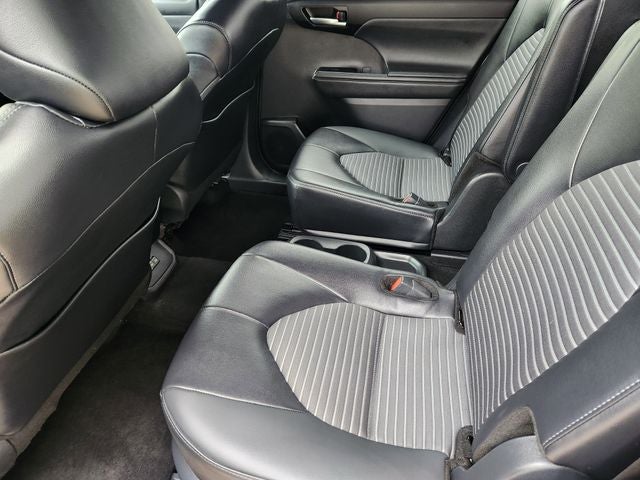 2025 Toyota Highlander XSE