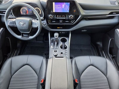 2025 Toyota Highlander XSE