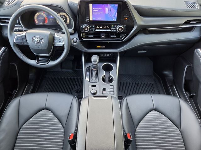 2025 Toyota Highlander XSE