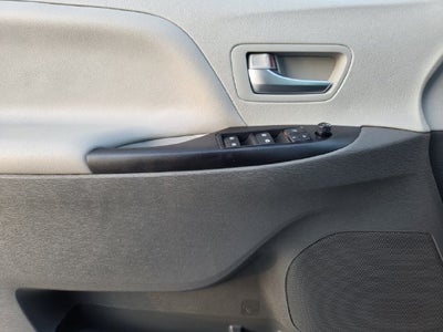 2020 Toyota Sienna LE 8 Passenger