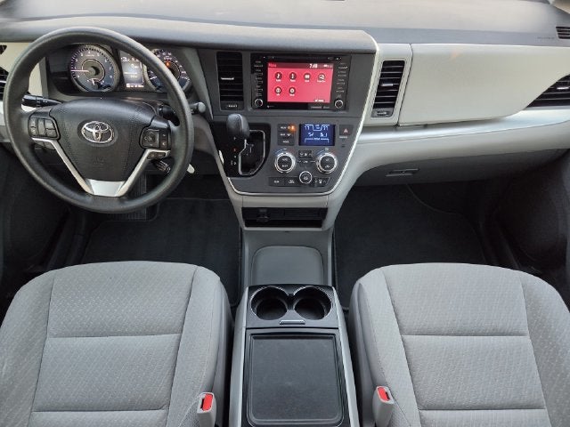 2020 Toyota Sienna LE 8 Passenger